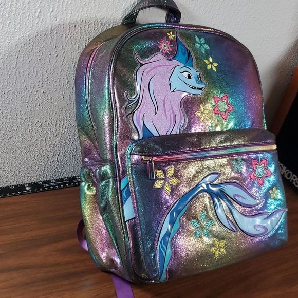 Disney‎ Store Raya and The Last Dragon Iridescent/Holographic Backpack - Picture 3 of 9